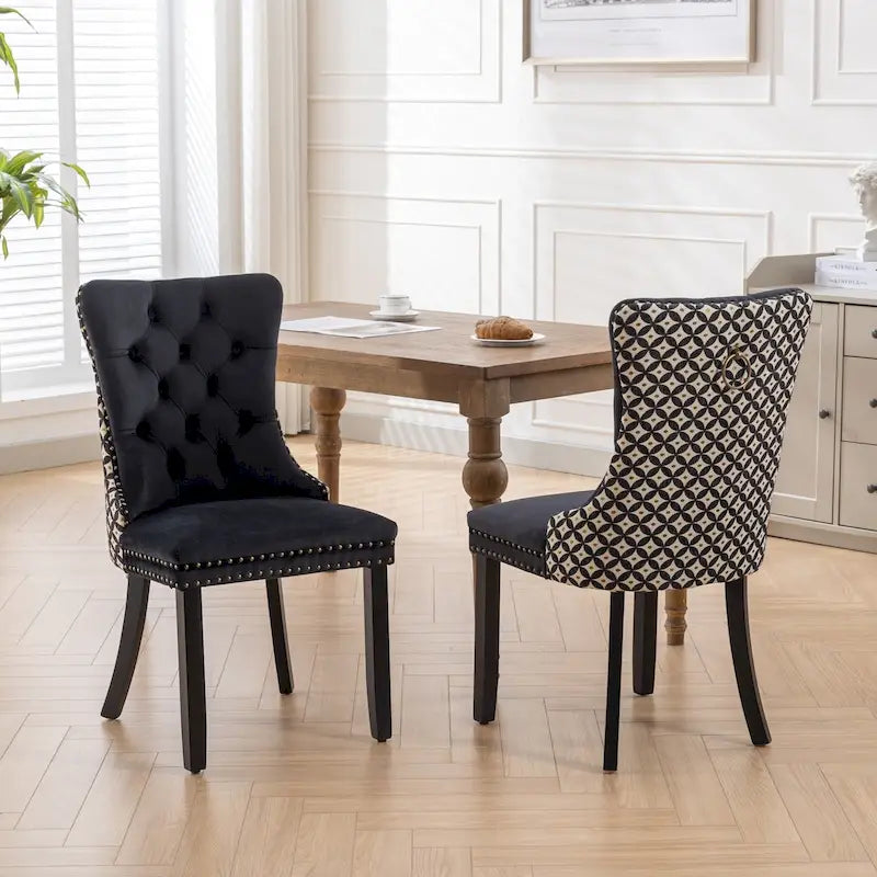Chaise de salle à manger classique en velours, avec haut dossier et rivets décoratifs